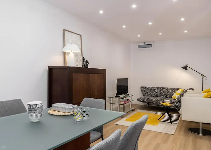Rua Do Pina 5 - Gemütliches 3-schlafzimmer-haus In Ferienhaus