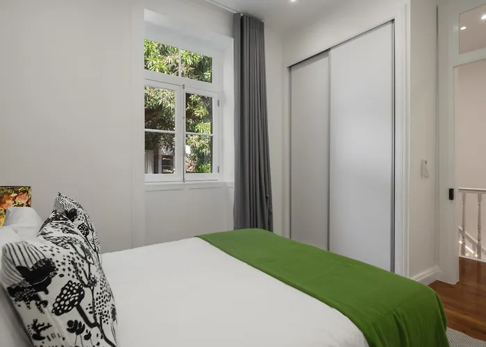 Casa de Férias Rua Do Pina 5 Cozy 3-bedroom In